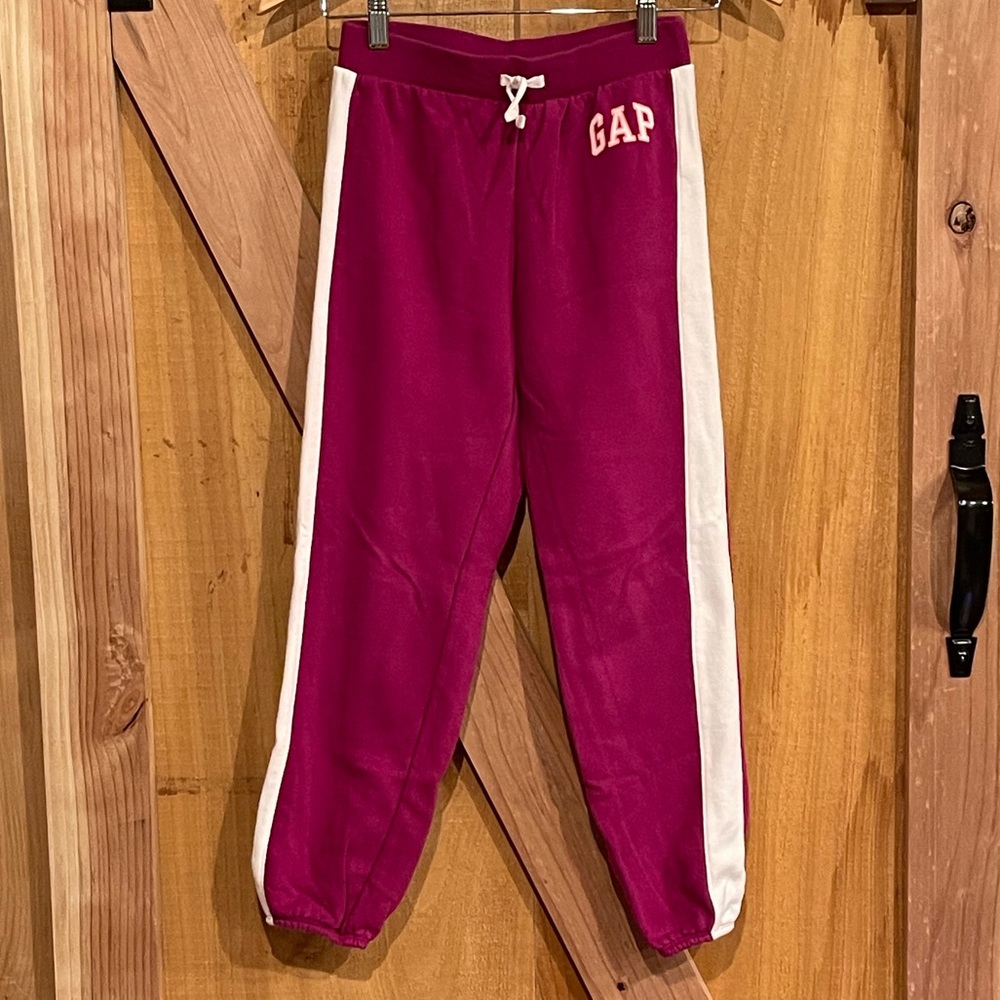 GAP girls purple sweat pants. Size 12. Athleisure.